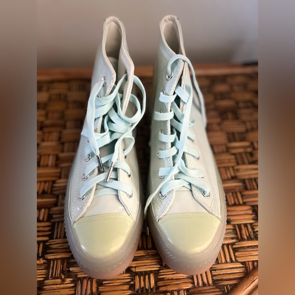 Unique High Top Converse - Picture 2 of 5